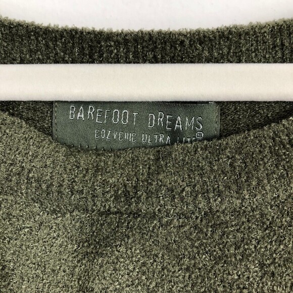 Barefoot Dreams Slouchy Pullover in Olive Large - Picture 13 of 14